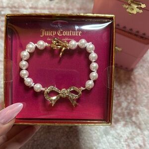 Juicy Couture Gold and Cream Pearl Bracelet